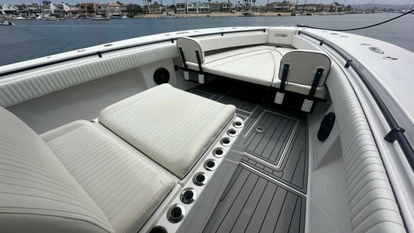 SeaHunter 39 Center Console Yacht For Sale