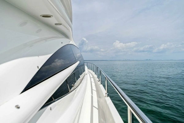 2013 Ferretti Yachts 62