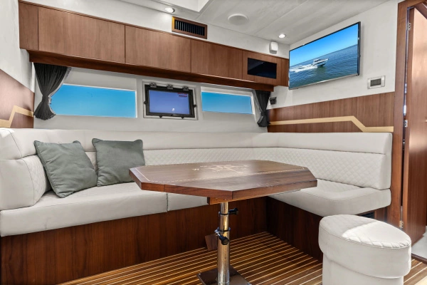 2017 Galeon 44