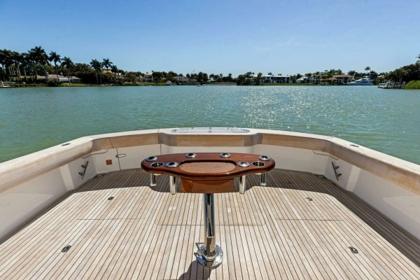 2023 Viking 54
