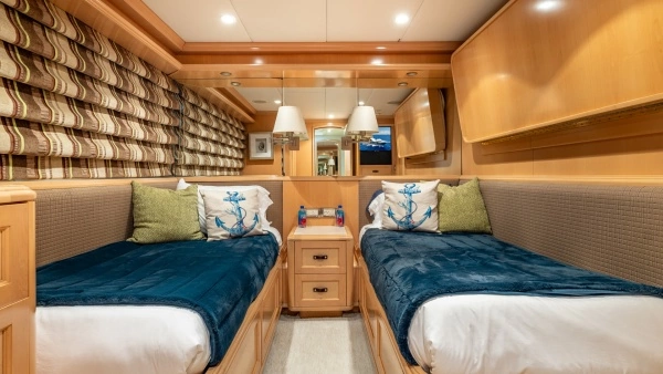 1998 Trinity Yachts 144