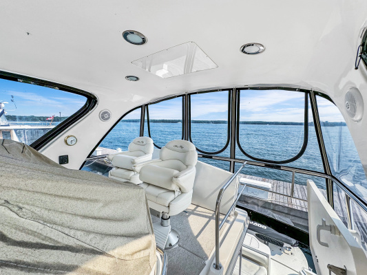 ISLAND SEEKER 48ft Sea Ray Yacht For Sale