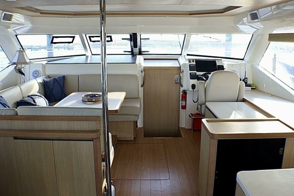 Mimi s Oasis 44ft Aquila Yacht For Sale