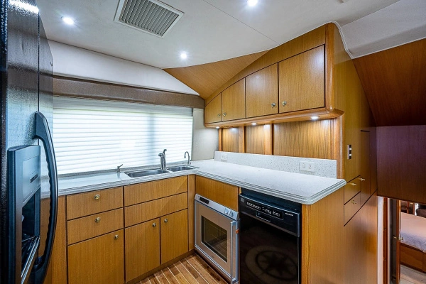 2003 Ocean Yachts 65