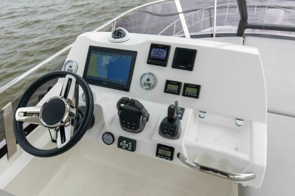 2023 Prestige 46