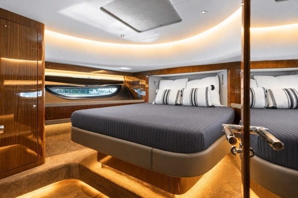 ECLIPSE 505 Shadow Yacht For Sale