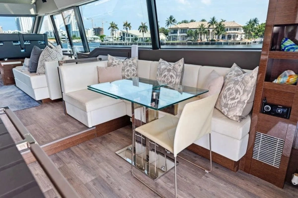 2018 Prestige 68