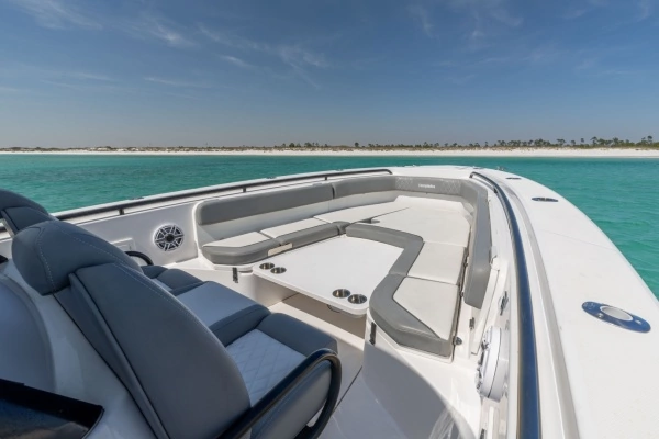 Photo of the 2023 Everglades 365 CC