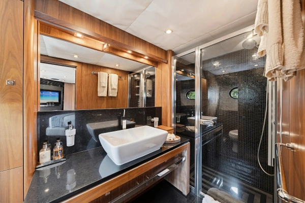 2010 Sunseeker 112