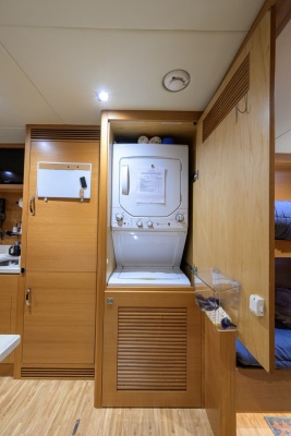 Midnight Moon 85ft Horizon Yacht For Sale