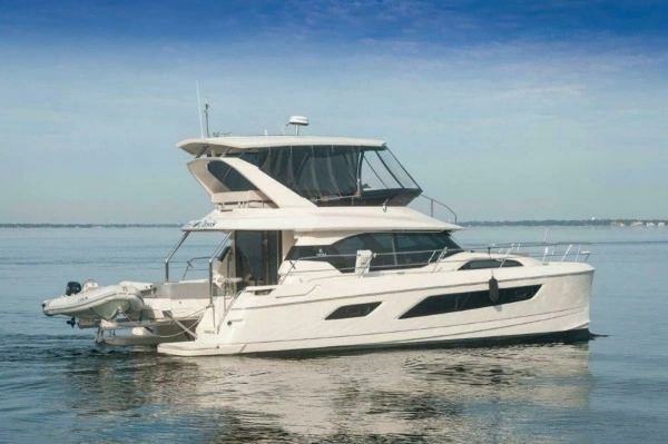 2018 Aquila 44
