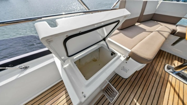 2015 Prestige 55