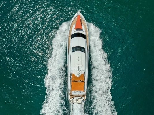 2006 Lazzara Yachts 84