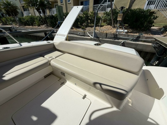 Jolly Dawg 41ft Pursuit Yacht For Sale