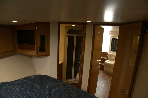 2002 Viking 43