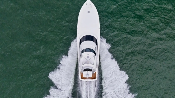 2021 Viking 72