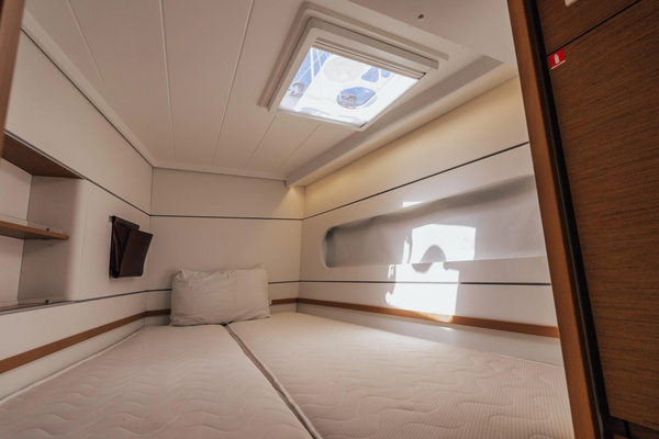 27 Reasons 39ft Excess Yacht For Sale