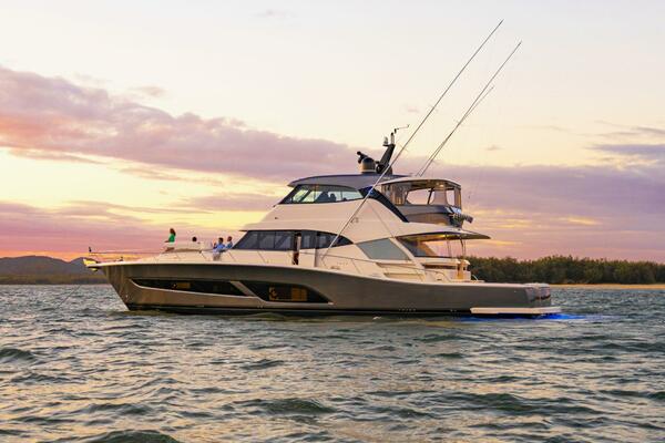 2027Riviera 72 ft 72 Sports Motor Yacht Series II