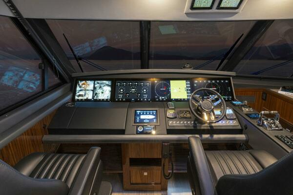 2027Riviera 72 ft 72 Sports Motor Yacht Series II