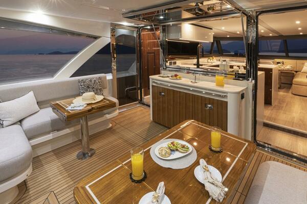2027Riviera 72 ft 72 Sports Motor Yacht Series II
