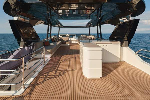 2021Monte Carlo Yachts 80 ft MCY 80