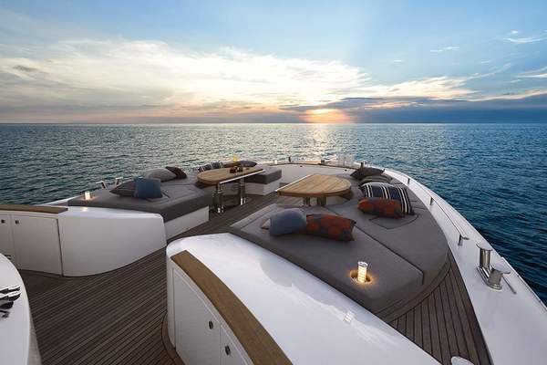 2021Monte Carlo Yachts 80 ft MCY 80
