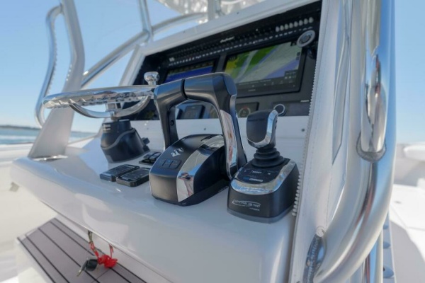 Reel Escape 38ft SeaHunter Yacht For Sale