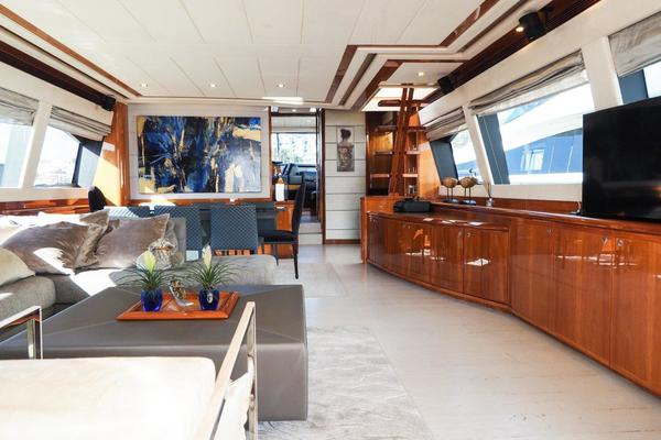 2007Ferretti Yachts 83 ft 830   Macondo