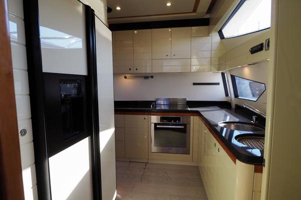 2007Ferretti Yachts 83 ft 830   Macondo