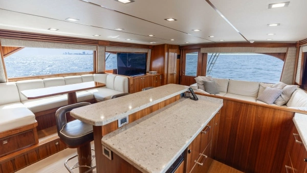 2018 Viking 72