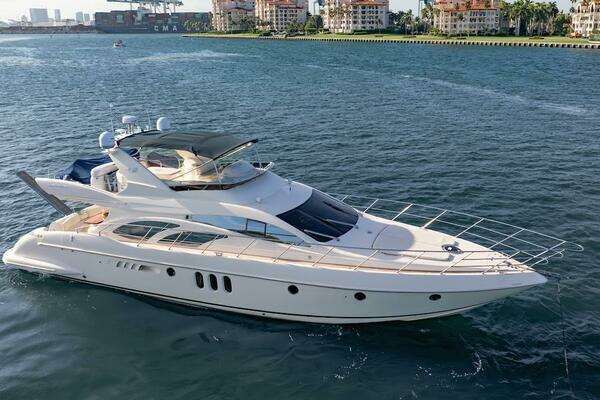 2007 Azimut 62