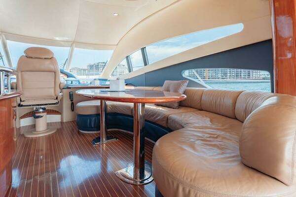 2007 Azimut 62