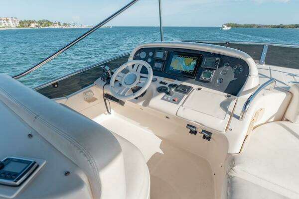 2007 Azimut 62