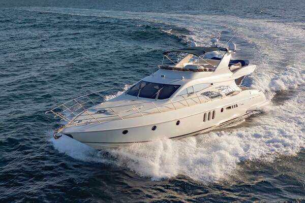 2007 Azimut 62