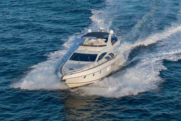 2007 Azimut 62