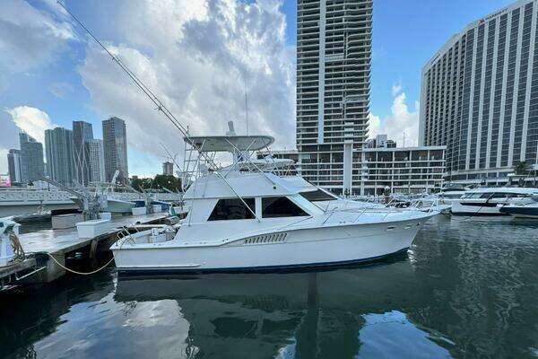 46-ft-Hatteras-1982-Convertible-Lip Service-Miami Florida United States yacht for sale