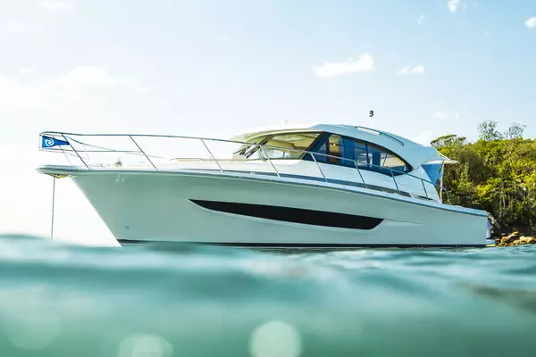 39-ft-Riviera-2027-395 SUV-Sarasota Florida United States yacht for sale