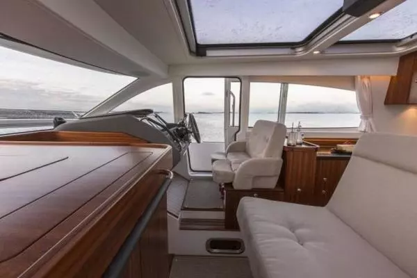 Nimbus 405 Coupé Yacht For Sale