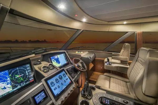 2026Belize 66 ft 66 Sedan