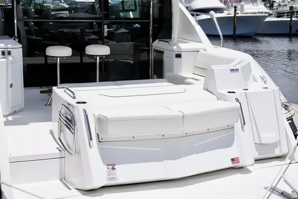 Cruisers 45 Cantius Yacht For Sale