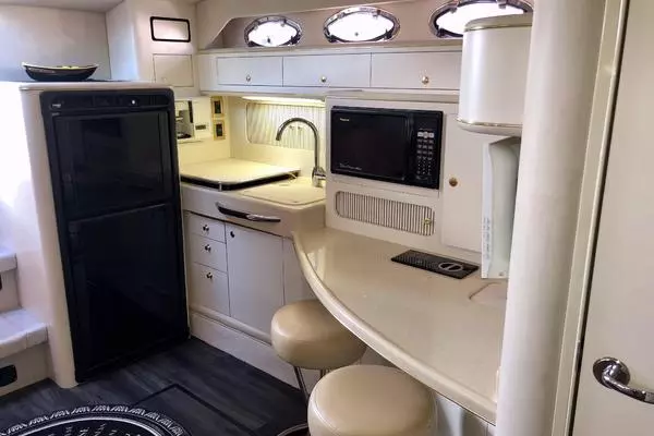 Sea Ray 400 Express Cruiser Yacht For Sale