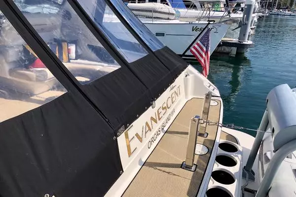 Sea Ray 400 Express Cruiser Yacht For Sale