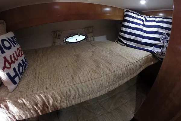 Navigator 5700 Rival Pilothouse Yacht For Sale