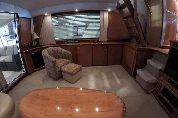 Navigator 5700 Rival Pilothouse Yacht For Sale