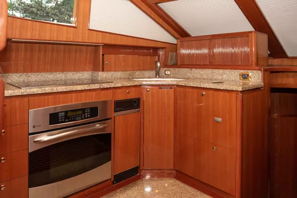 Hampton Motor Yacht Yacht For Sale