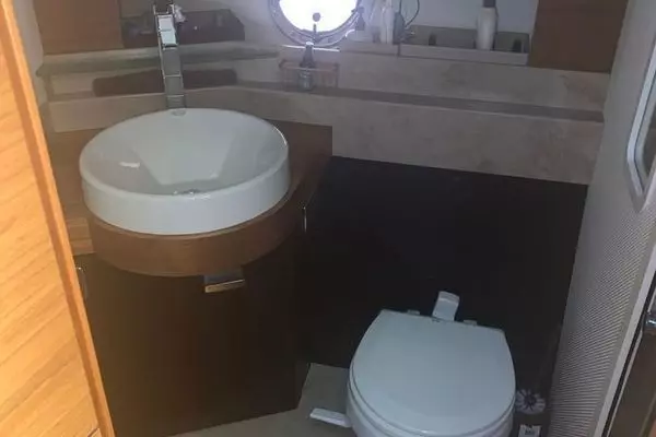 2017 Tiara Yachts 39