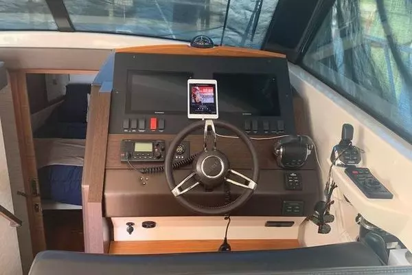 2017 Tiara Yachts 39