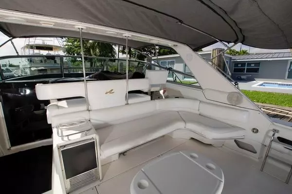 Photo of the 1993 Sea Ray Sundancer