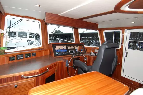 American Tug 485 Yacht For Sale