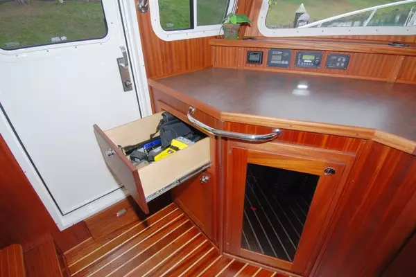 American Tug 485 Yacht For Sale